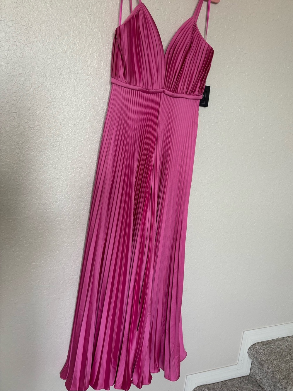 Mac Duggal Pleated Plunge Neck Wide Leg Jumpsuit - Picture 14 of 16